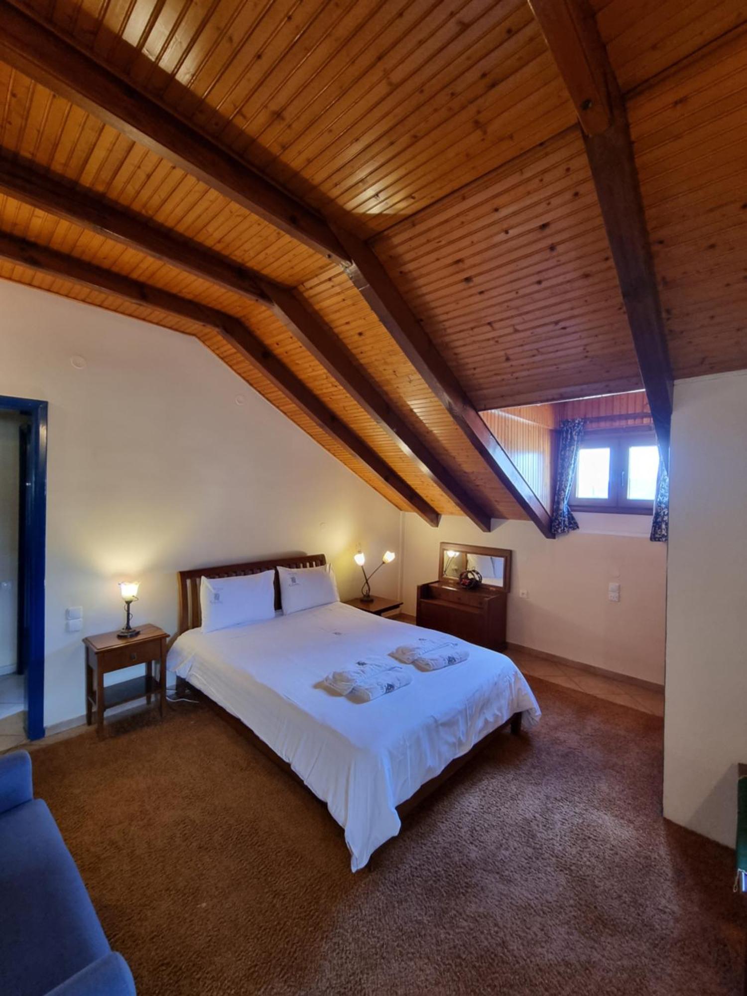 Kalavrita Krinides Apartment And Attics Kültér fotó